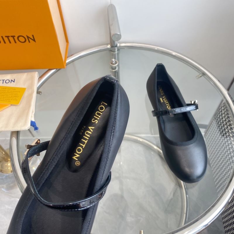 Louis Vuitton Flat Shoes